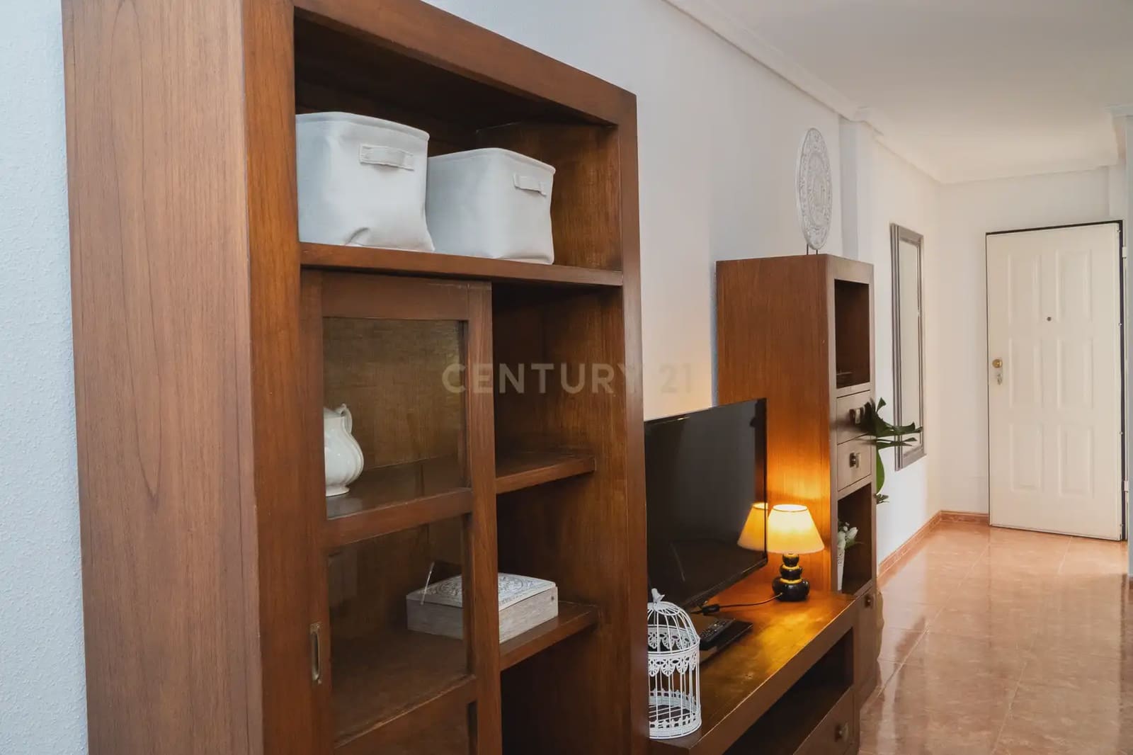 2 bedroom Bungalow for rent in Elche / Elx with pool garage - € 1,200 (Ref: 9889314)