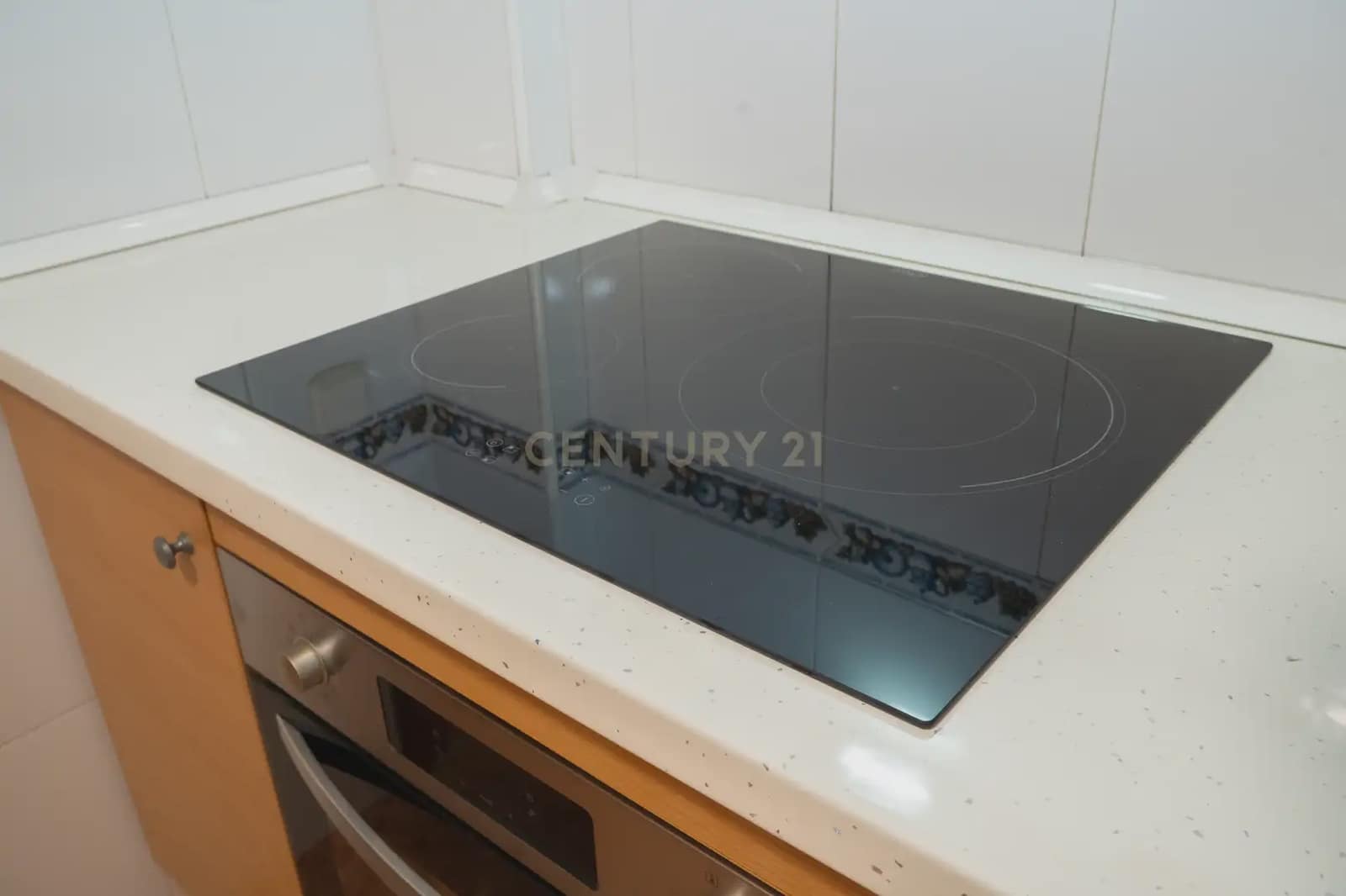 2 bedroom Bungalow for rent in Elche / Elx with pool garage - € 1,200 (Ref: 9889314)