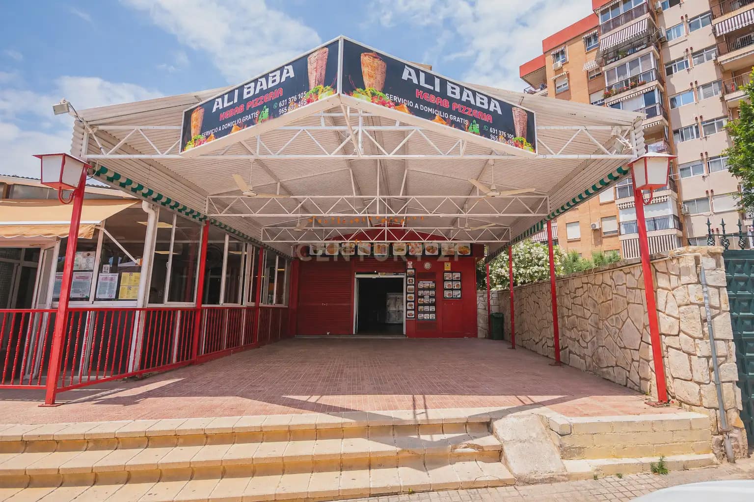 Commercieel te koop in El Campello - € 346.000 (Ref: 9905105)