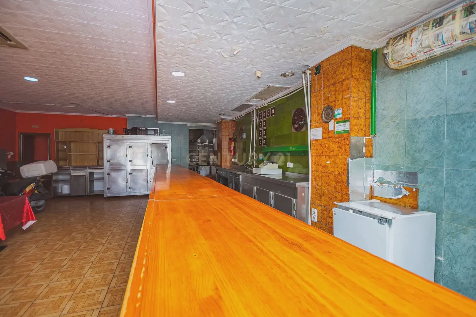 Commercieel te koop in El Campello - € 346.000 (Ref: 9905105)