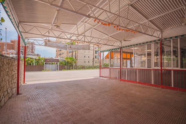 Commercieel te koop in El Campello - € 346.000 (Ref: 9905105)