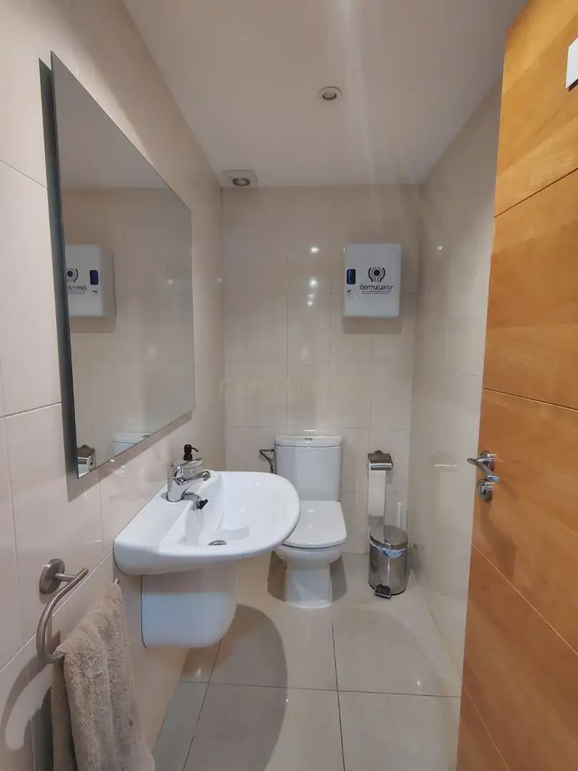Kontor til leje i Alicante by - € 1.200 (Ref: 9958568)
