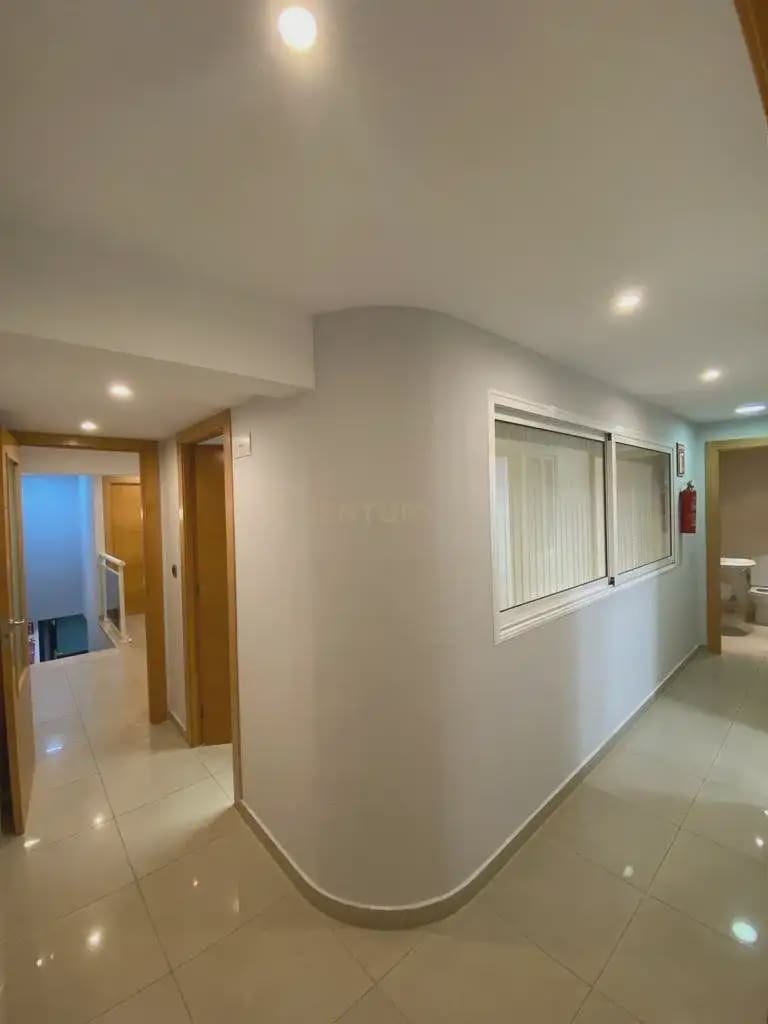 Kontor til leje i Alicante by - € 1.200 (Ref: 9958568)