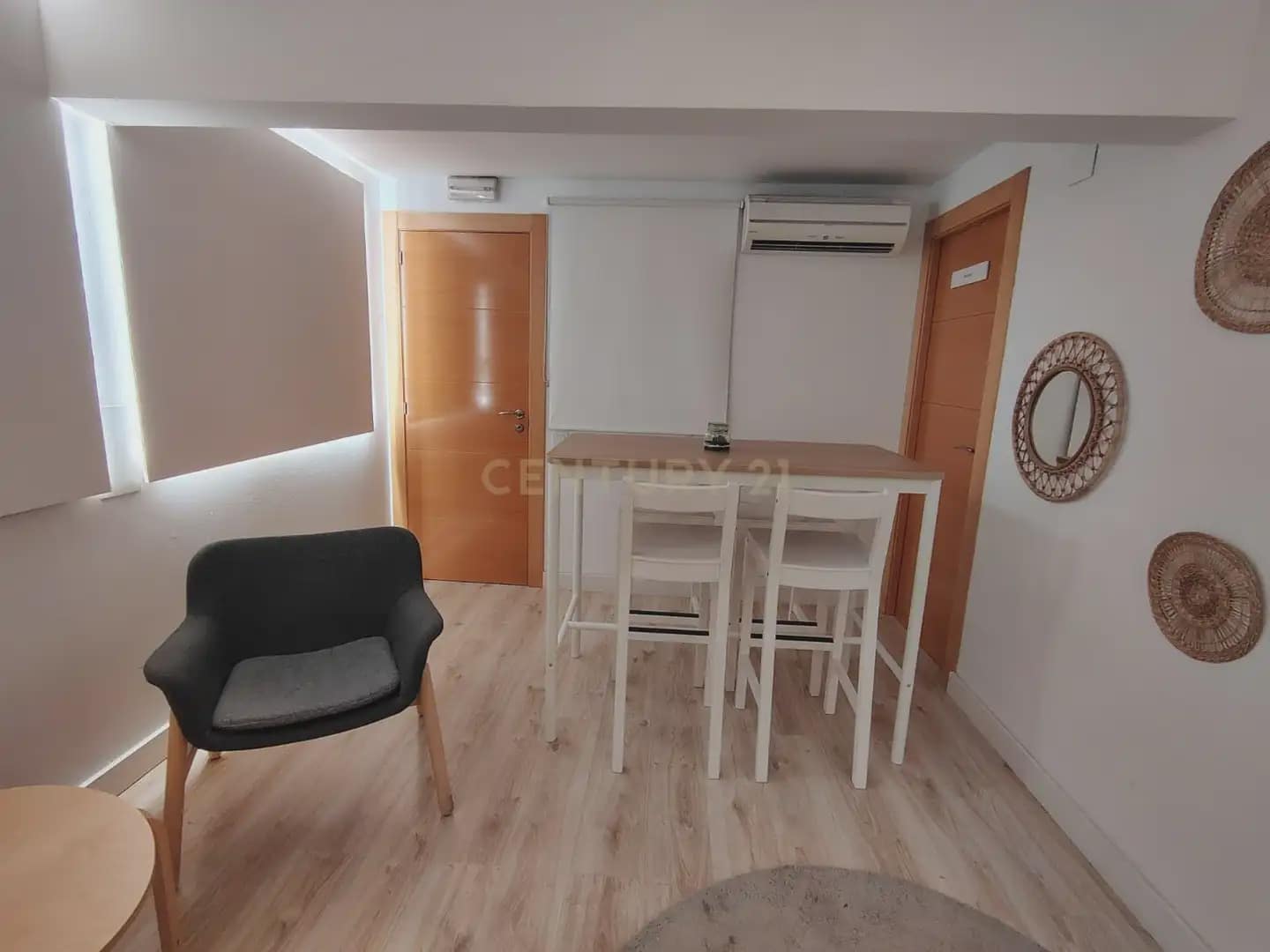 Kontor til leje i Alicante by - € 1.200 (Ref: 9958568)