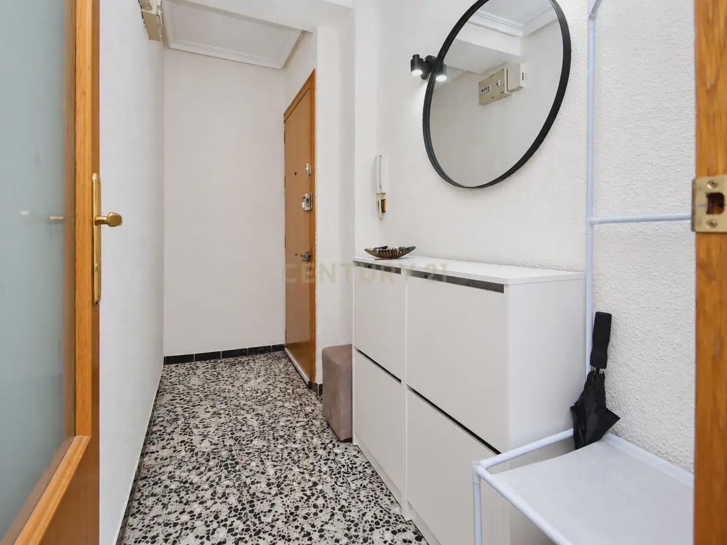 2 bedroom Flat for sale in Alicante / Alacant city with garage - € 179,000 (Ref: 9958569)