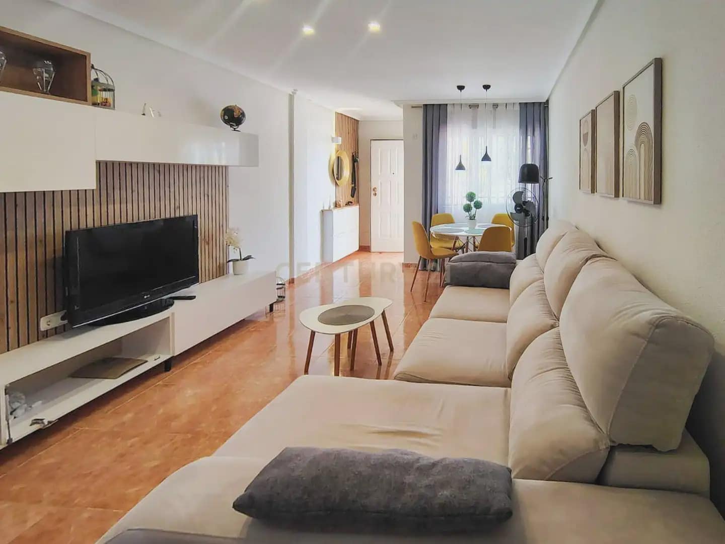 2 soverom Leilighet til leie i Elche / Elx med svømmebasseng - € 1 150 (Ref: 9980059)