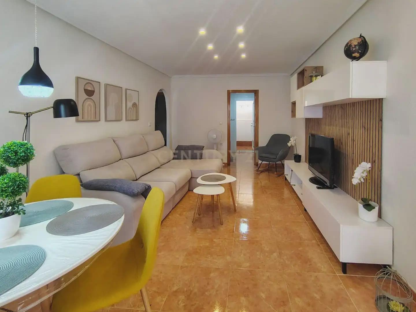 2 soverom Leilighet til leie i Elche / Elx med svømmebasseng - € 1 150 (Ref: 9980059)