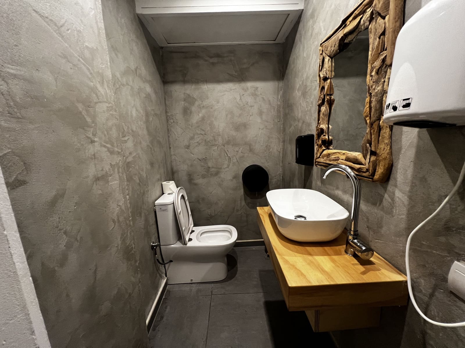 Restaurant/bar te huur in Ibiza dorp - € 2.850 (Ref: 9306402)