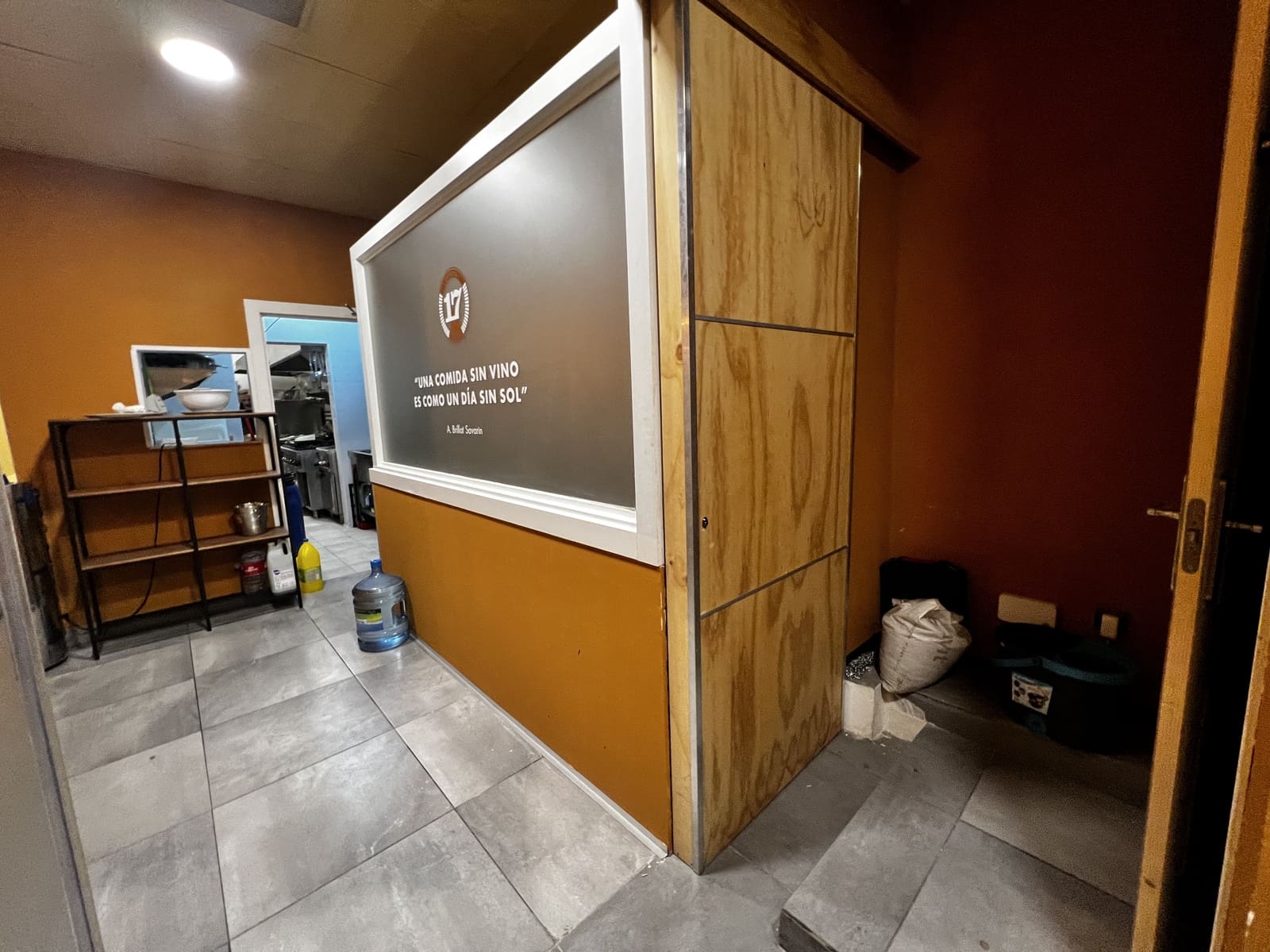 Restaurant/bar te huur in Ibiza dorp - € 2.850 (Ref: 9306402)