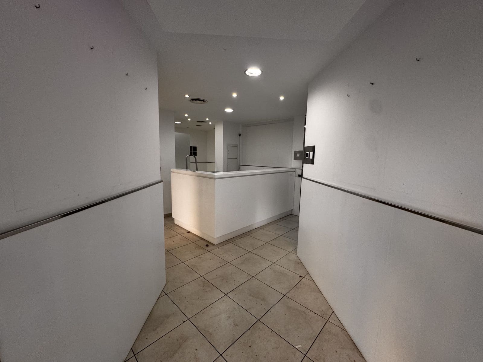 Winkelen te huur in Ibiza dorp - € 5.000 (Ref: 9306404)