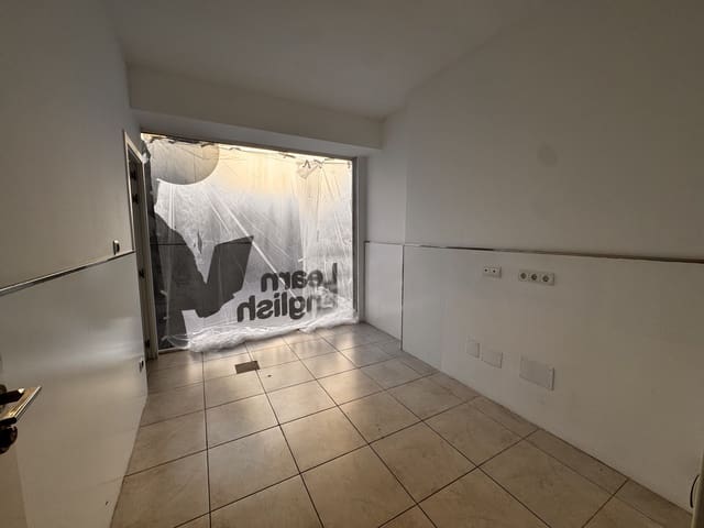 Shop for rent in Ibiza / Eivissa town - € 5,000 (Ref: 9306404)