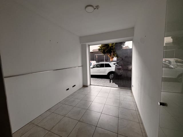 Shop for rent in Ibiza / Eivissa town - € 5,000 (Ref: 9306404)