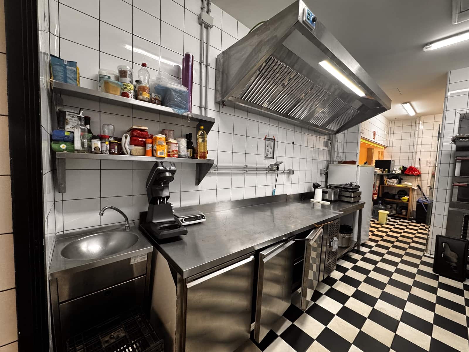 Restaurant/Bar à louer à Ibiza ville - 3 500 € (Ref: 9306405)