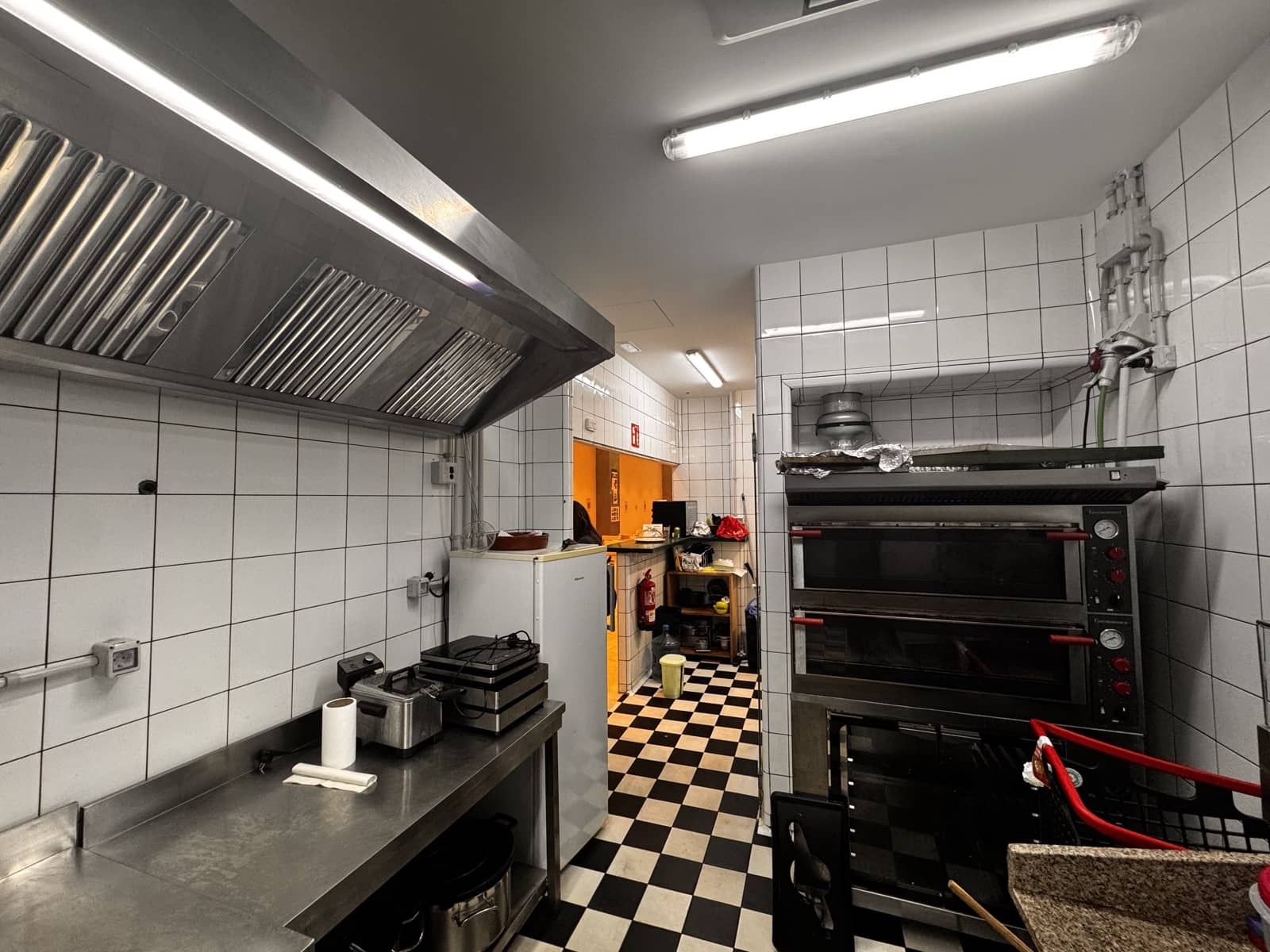 Restaurant/Bar à louer à Ibiza ville - 3 500 € (Ref: 9306405)