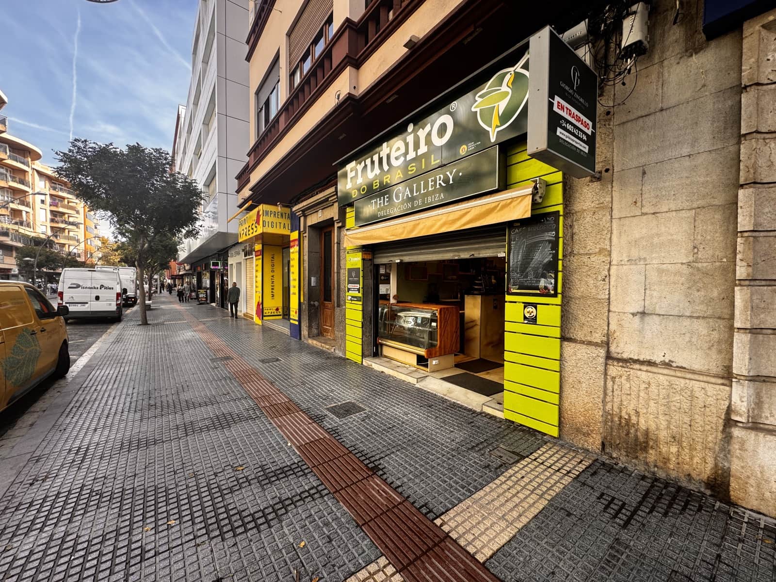 Restaurant/Bar à louer à Ibiza ville - 3 500 € (Ref: 9306405)