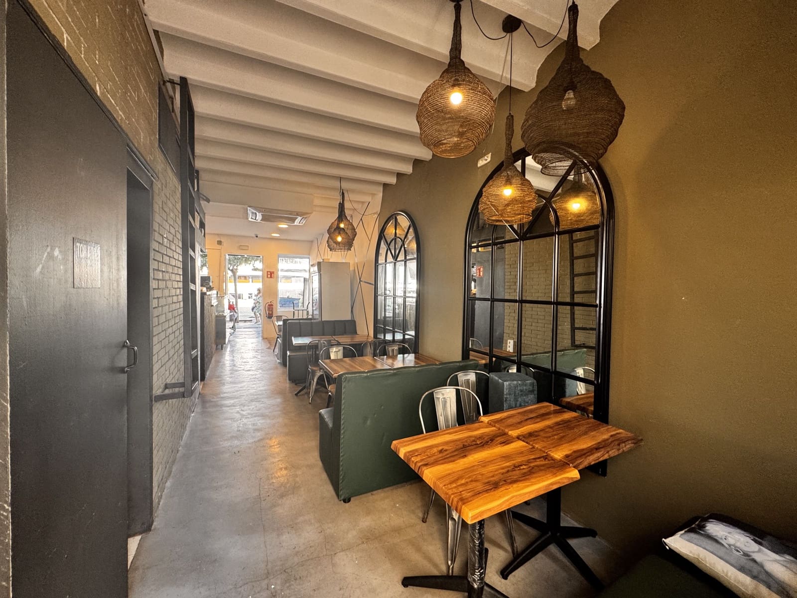 Restaurant/Bar til leje i Ibiza by - € 4.000 (Ref: 9306414)