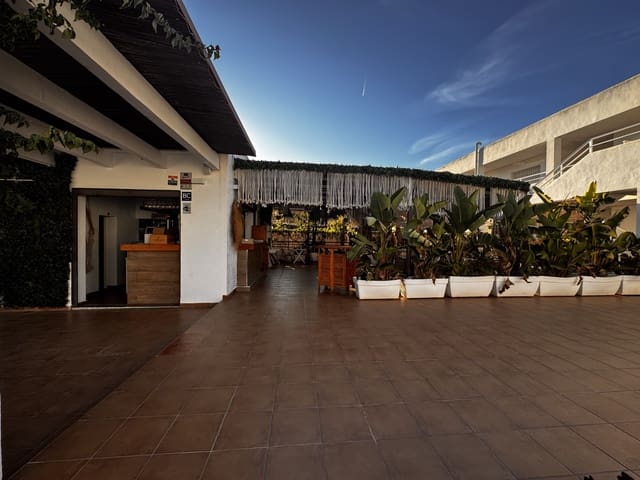 Restaurant/Bar til leie i Port des Torrent, San Jose / Sant Josep de Sa Talaia - € 2 200 (Ref: 9306447)