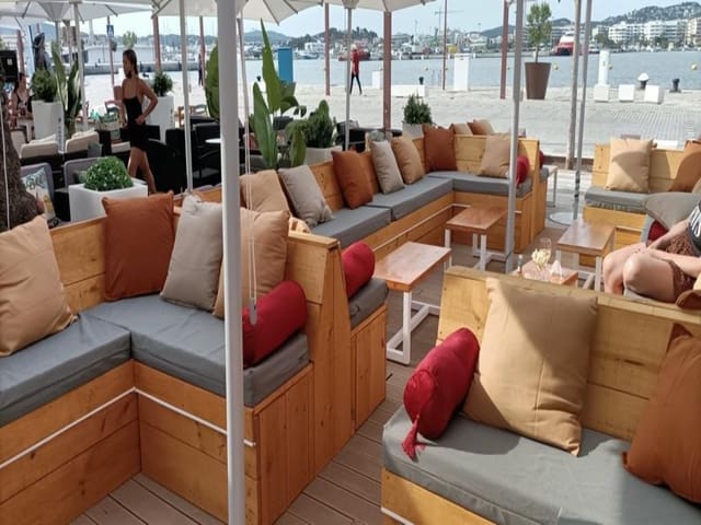 Restauracja lub bar do wynajęcia w Miasto Ibiza / Eivissa - 3 300 € (Ref: 9306742)