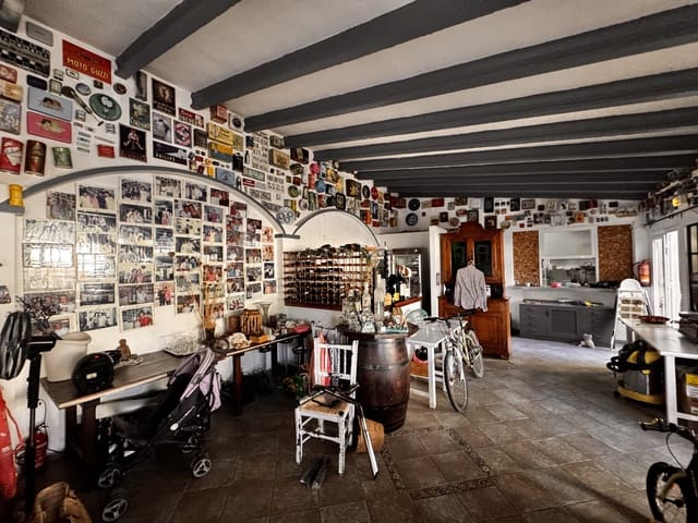 Bar/Restaurante de 2 habitaciones en Es Pujols, Formentera municipio en alquiler - 4.150 € (Ref: 9331455)