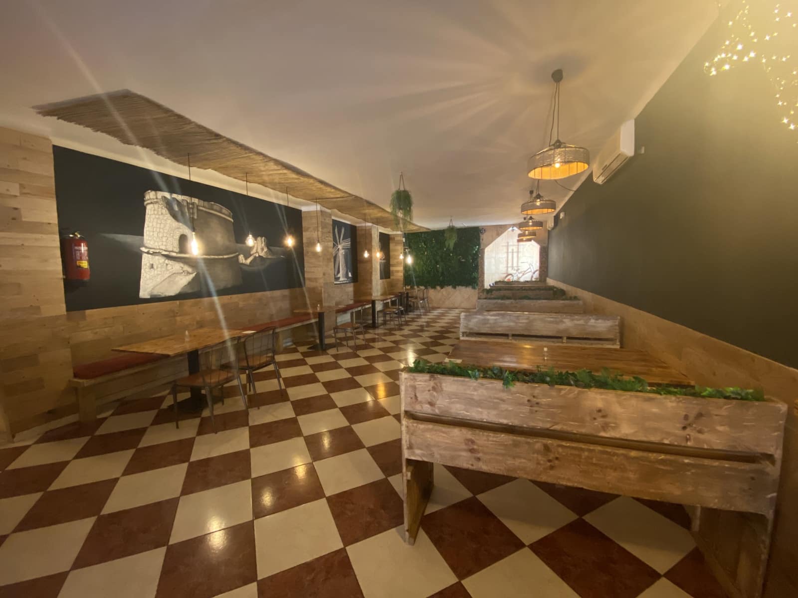 Restaurant/Bar til leje i Ibiza by - € 1.850 (Ref: 9331457)