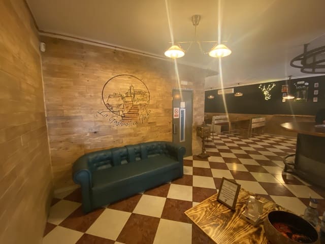 Ravintola/baari vuokrattavana paikassa Ibiza kaupunki - 1 850 € (Ref: 9331457)