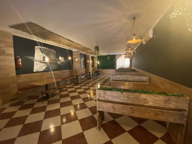 Ravintola/baari vuokrattavana paikassa Ibiza kaupunki - 1 850 € (Ref: 9331457)