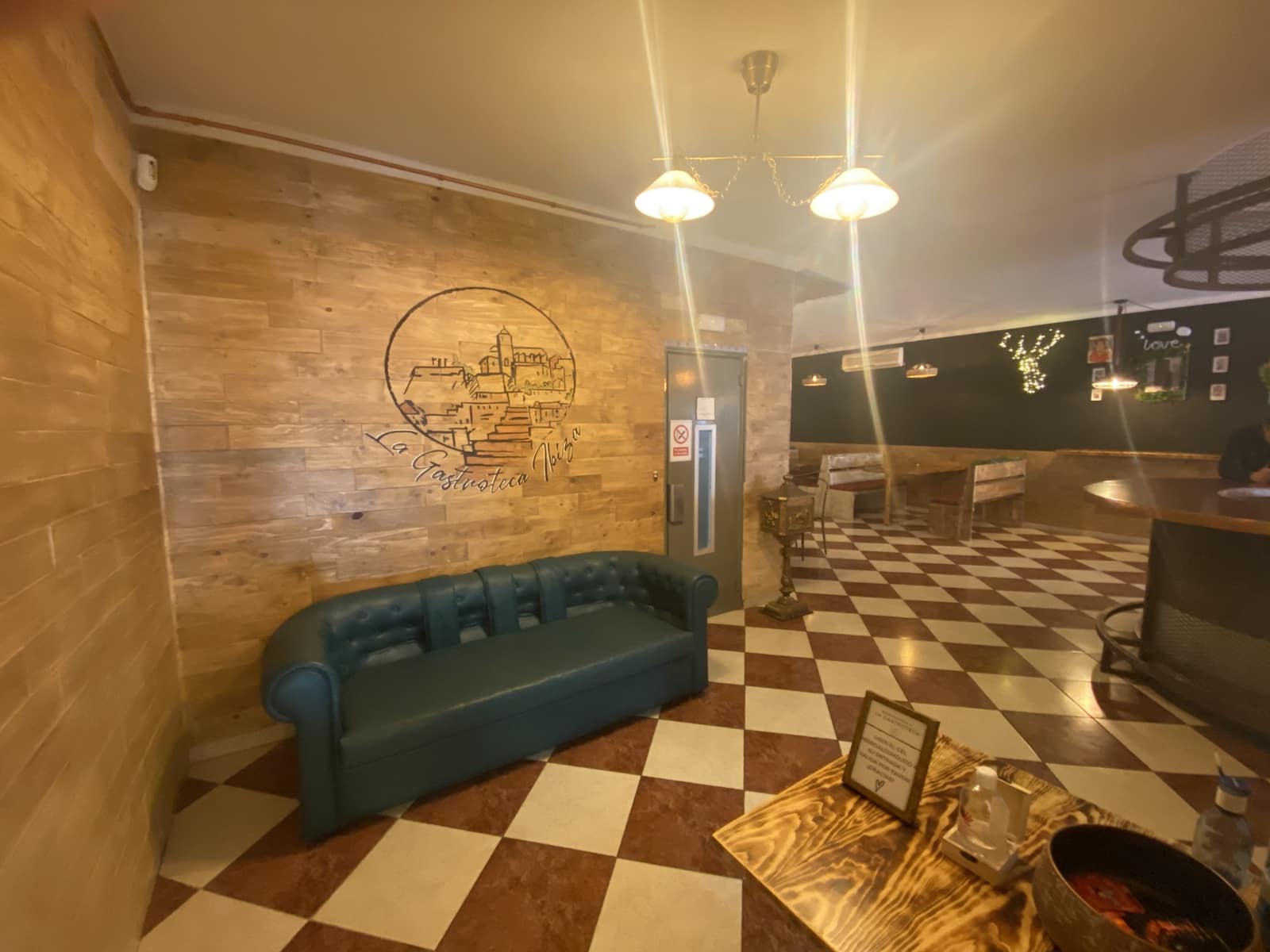 Restaurant/Bar til leje i Ibiza by - € 1.850 (Ref: 9331457)