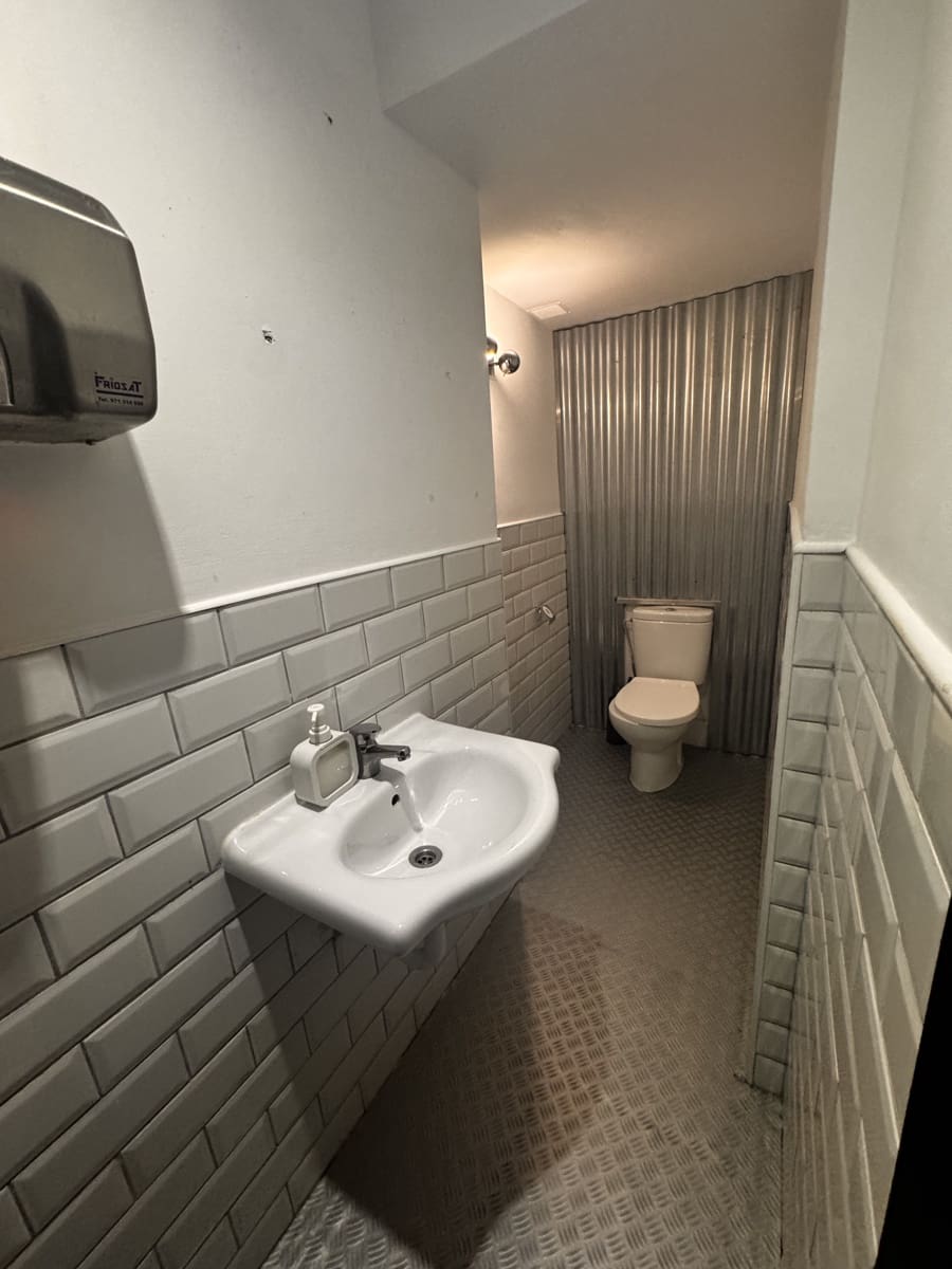 Kommersiell til leie i Sant Antoni de Portmany - € 1 800 (Ref: 9344163)