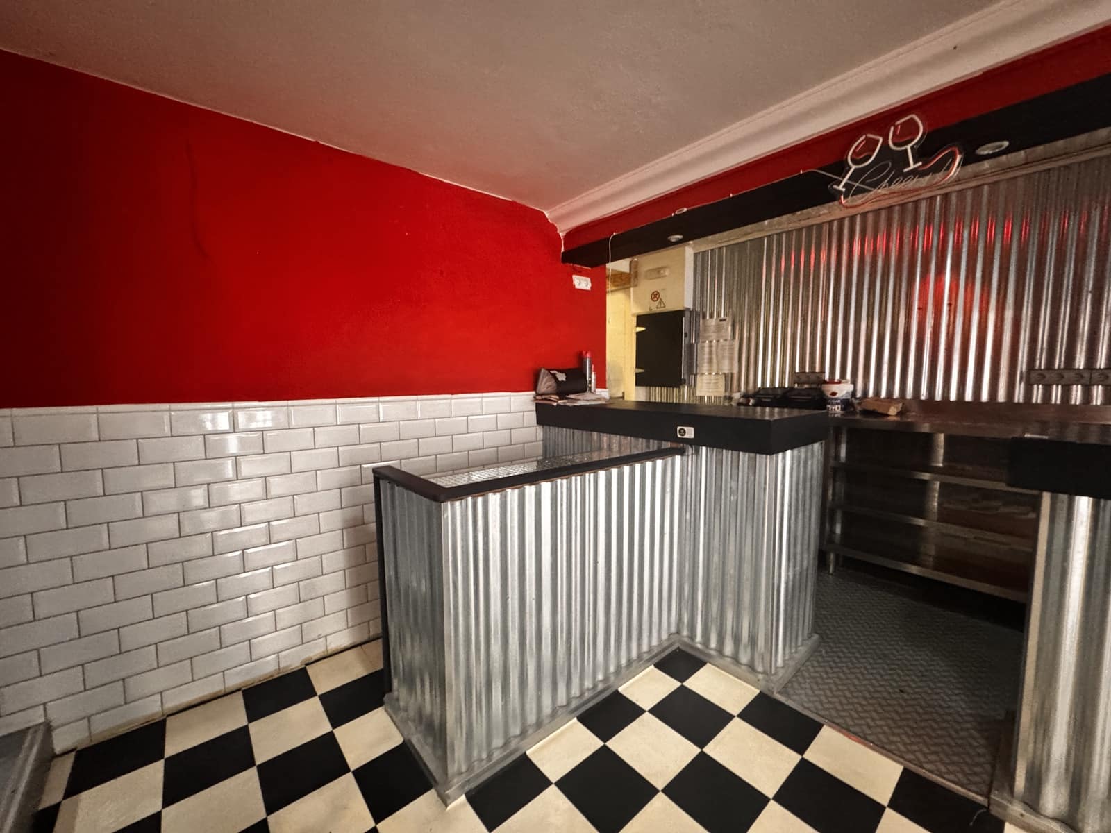 Kommersiell til leie i Sant Antoni de Portmany - € 1 800 (Ref: 9344163)