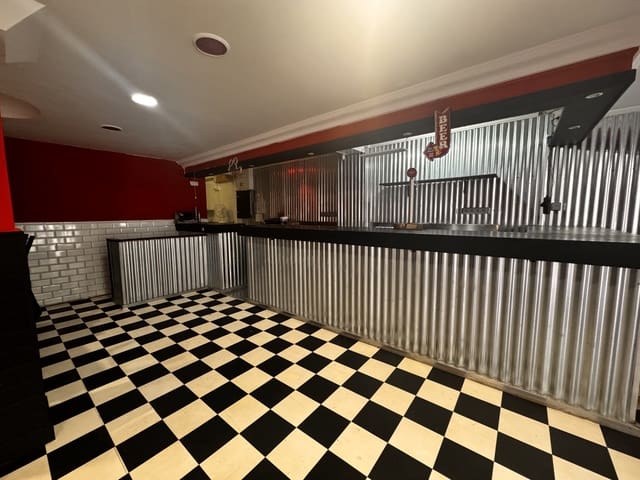 Kommersiell til leie i Sant Antoni de Portmany - € 1 800 (Ref: 9344163)