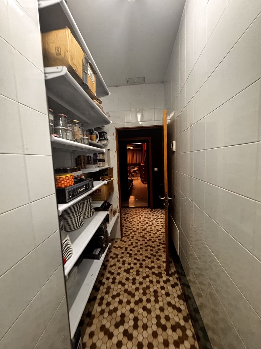 Yritys vuokrattavana paikassa Ibiza kaupunki mukana 
autotalli - 1 320 € (Ref: 9348541)