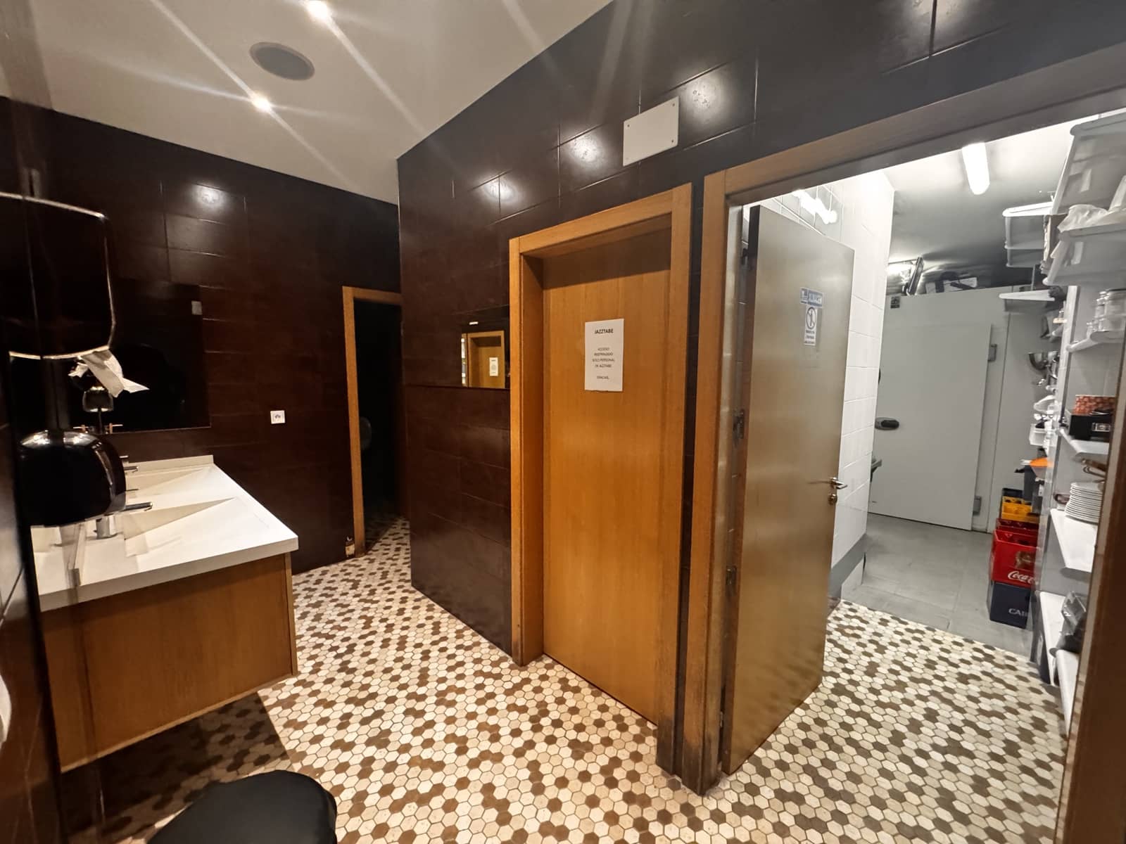 Yritys vuokrattavana paikassa Ibiza kaupunki mukana 
autotalli - 1 320 € (Ref: 9348541)