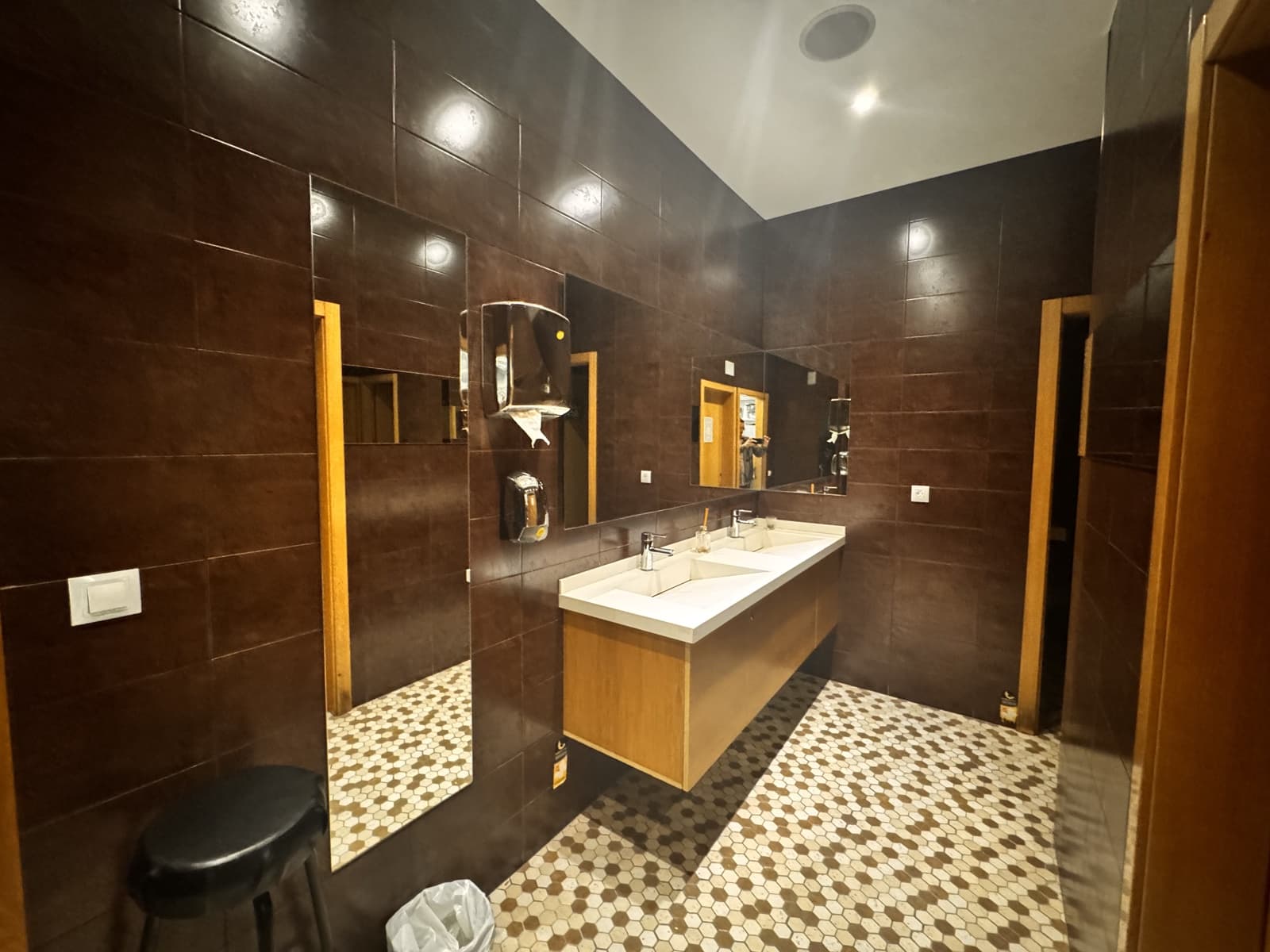 Yritys vuokrattavana paikassa Ibiza kaupunki mukana 
autotalli - 1 320 € (Ref: 9348541)