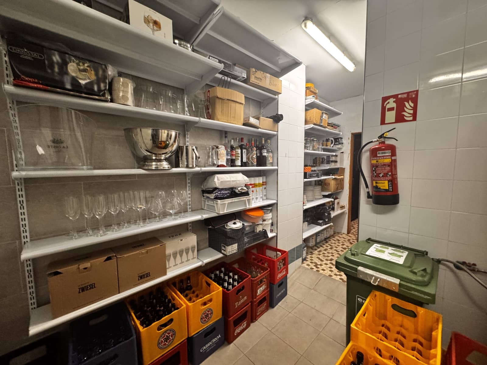 Yritys vuokrattavana paikassa Ibiza kaupunki mukana 
autotalli - 1 320 € (Ref: 9348541)