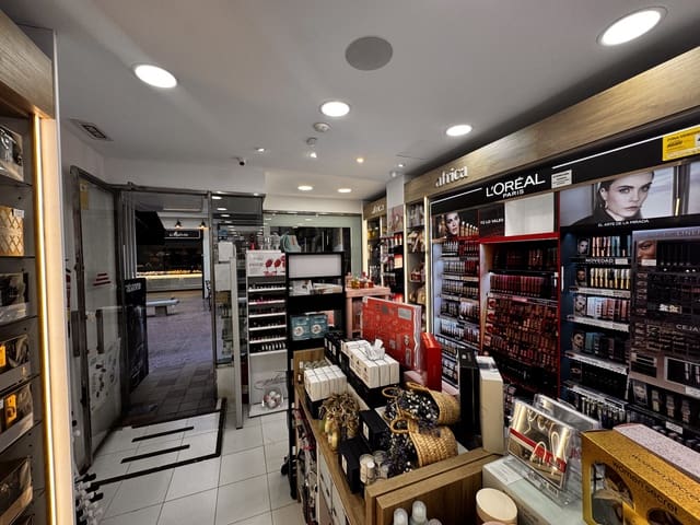 Local Comercial en Ibiza / Eivissa ciudad en alquiler - 3.200 € (Ref: 9348542)