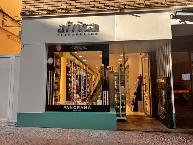 Local Comercial en Ibiza / Eivissa ciudad en alquiler - 3.200 € (Ref: 9348542)