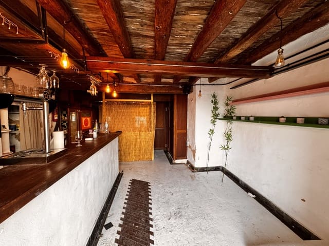 Ravintola/baari vuokrattavana paikassa Ibiza kaupunki - 2 500 € (Ref: 9386688)