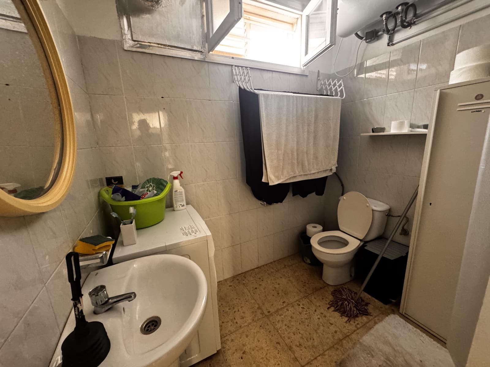 Commercial for rent in Ibiza / Eivissa town - € 900 (Ref: 9488498)