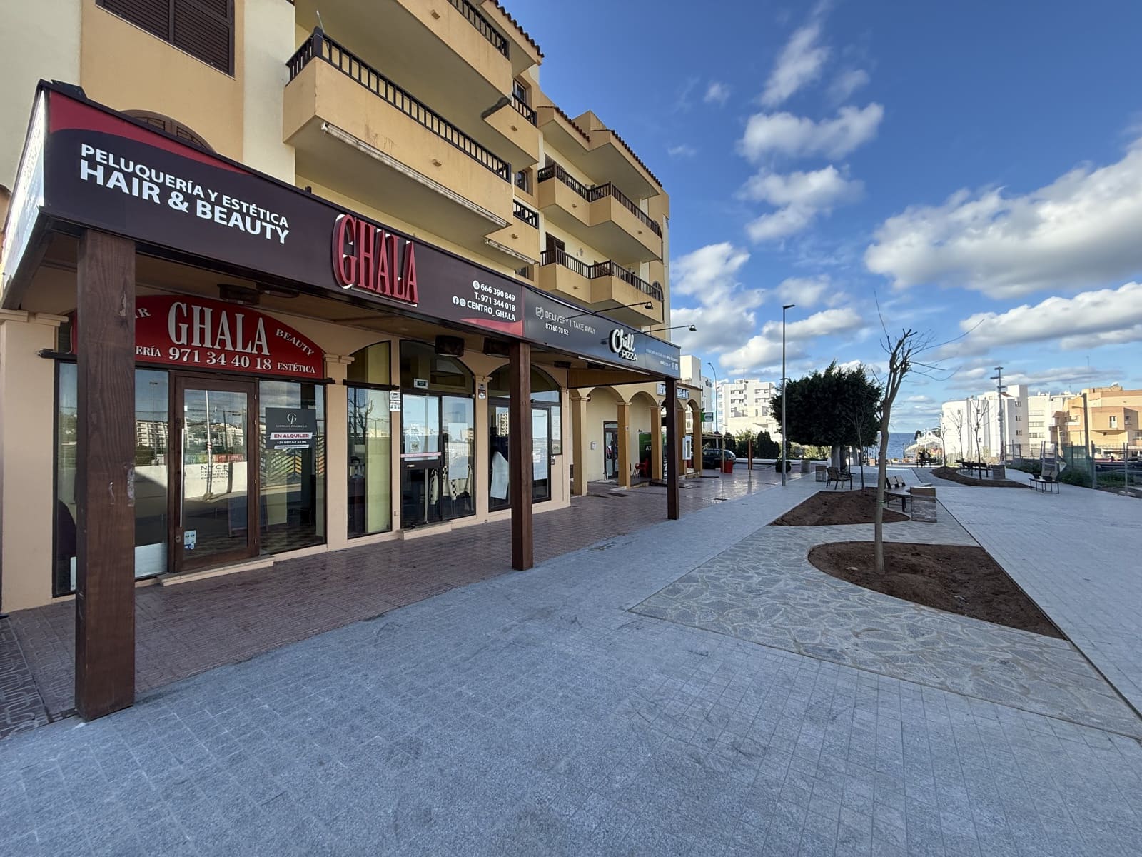 Commercial for rent in Sant Antoni de Portmany - € 1,500 (Ref: 9488502)