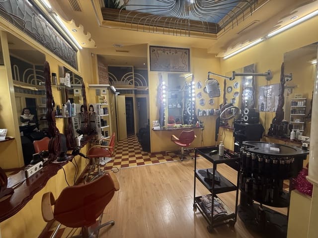 Kaupallinen vuokrattavana paikassa Sant Antoni de Portmany - 1 500 € (Ref: 9488502)