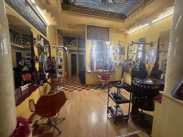 Kaupallinen vuokrattavana paikassa Sant Antoni de Portmany - 1 500 € (Ref: 9488502)