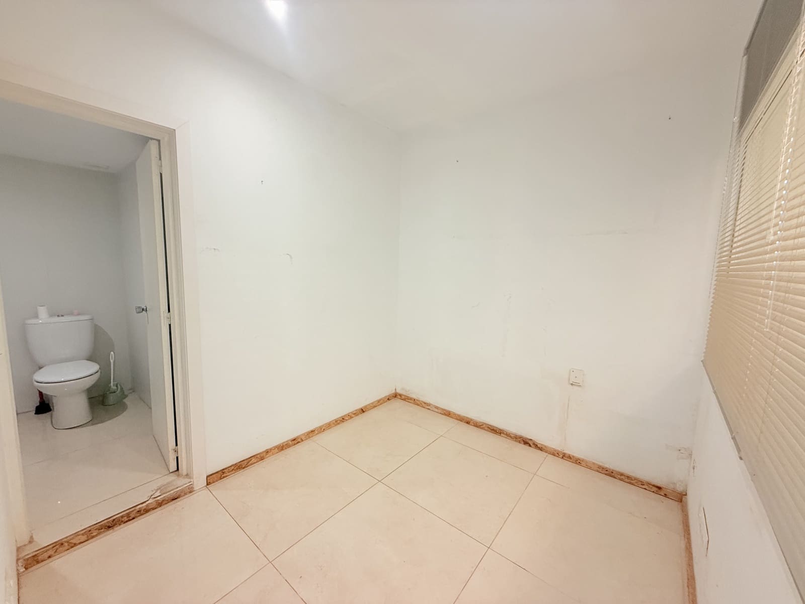 Commercial for rent in Ibiza / Eivissa town - € 2,500 (Ref: 9591698)