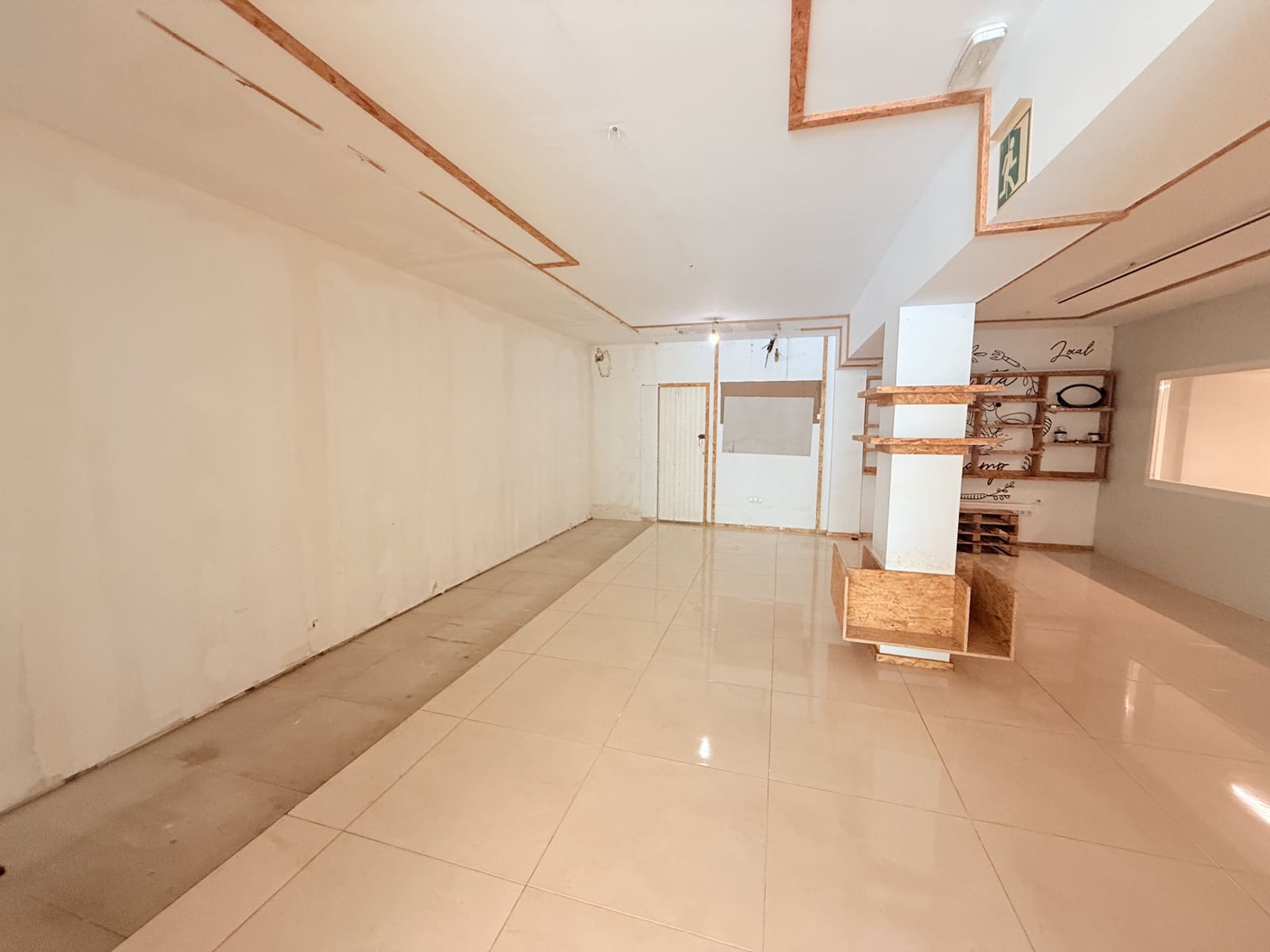 Commercial for rent in Ibiza / Eivissa town - € 2,500 (Ref: 9591698)