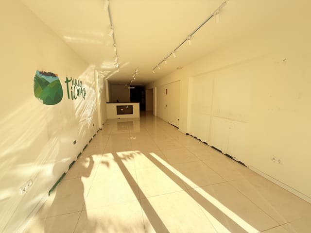 Erhverv til leje i Ibiza by - € 2.500 (Ref: 9591698)