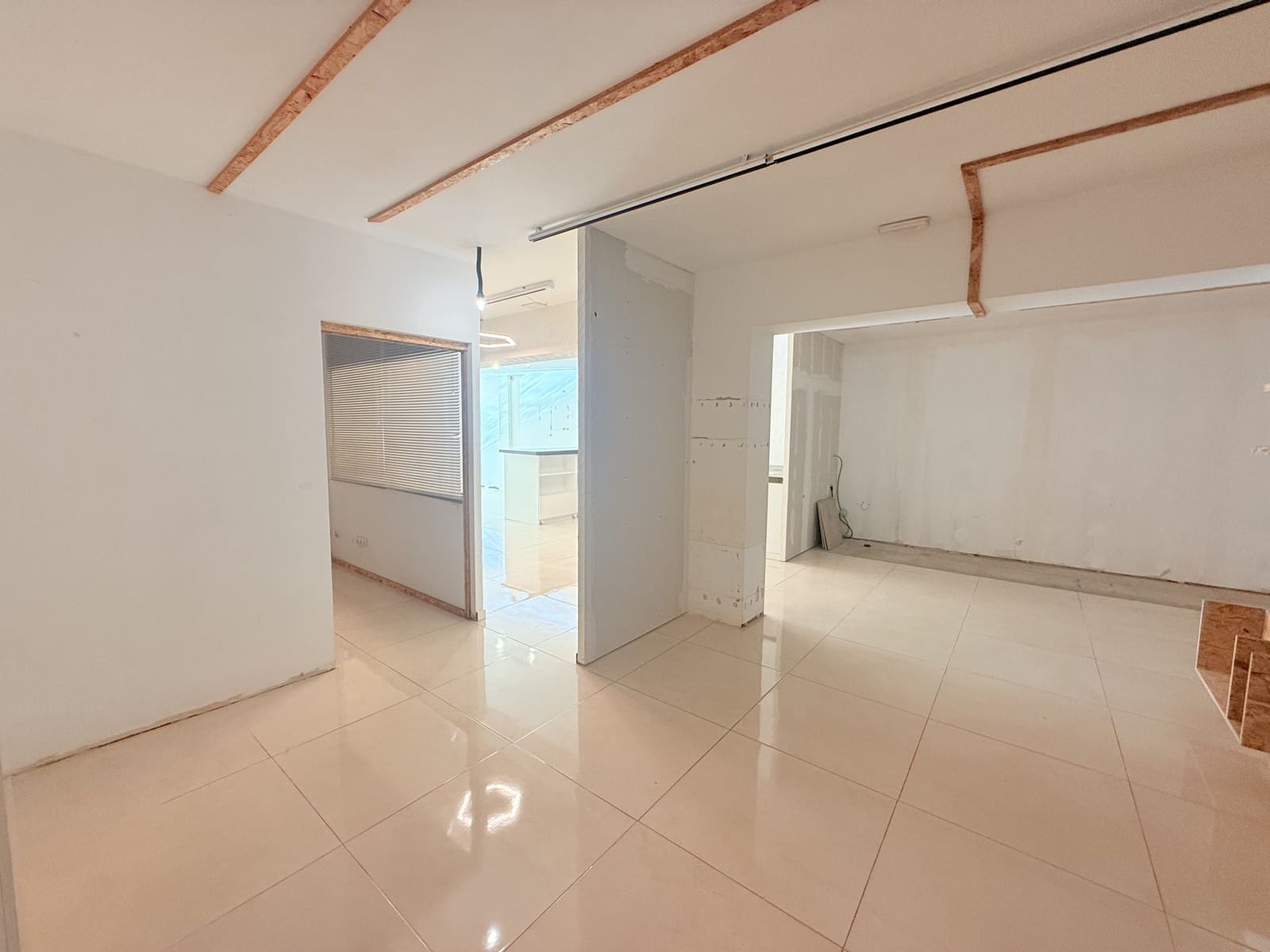 Commercial for rent in Ibiza / Eivissa town - € 2,500 (Ref: 9591698)