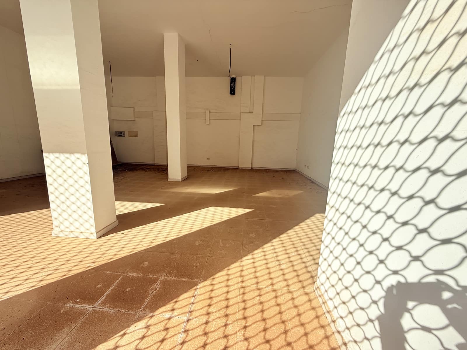 Commercial for rent in Ibiza / Eivissa town - € 5,000 (Ref: 9591773)