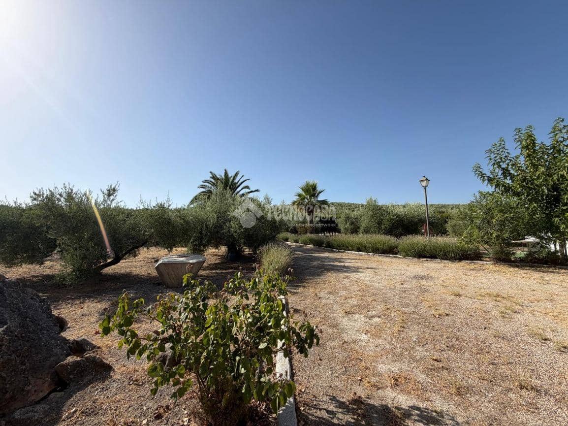 2 quarto Moradia para venda em Martos com piscina garagem - 159 900 € (Ref: 10023077)