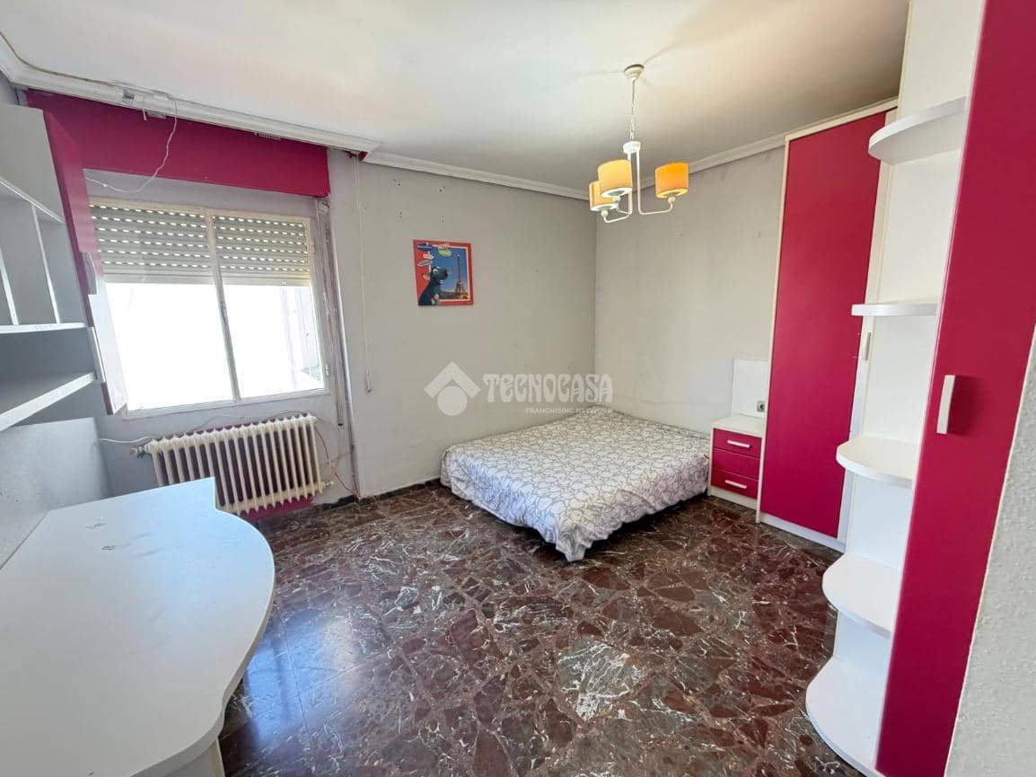 4 quarto Apartamento para venda em Martos - 69 900 € (Ref: 10023078)