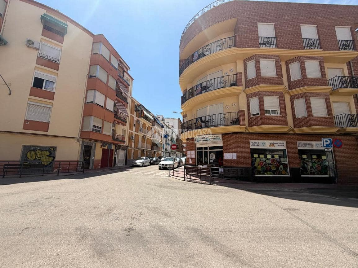 4 quarto Apartamento para venda em Martos - 69 900 € (Ref: 10023078)