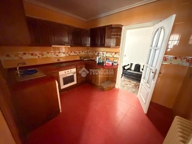 4 quarto Apartamento para venda em Martos - 69 900 € (Ref: 10023078)